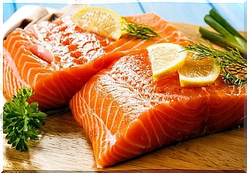 Benefits of consuming salmon and a recipe that you will love